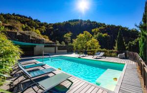 Amazing Home In Genestelle