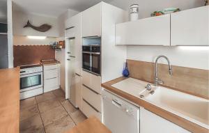 Nice Apartment In Agde With Wifi