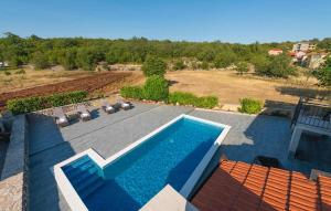 Stunning Home In Ugljane