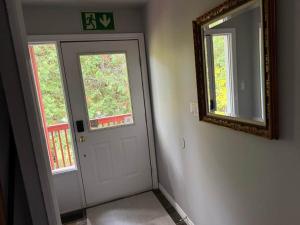 5 Bedrooms, Mountain Views, Steps from Blue Mountain Village, Hot Tub, BBQ