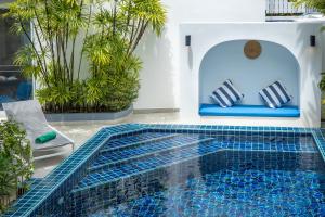 Villa Guenlaur 3 studios with kitchenette and pool