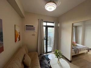 Seaview Family room fast WIFI Balconynear Airport Okada Complex 8B