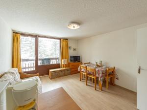 Studio confort 4 pers, au pied des pistes, balcon sud - FR-1-807-116