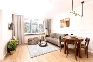 Polka Apartment 2-bed