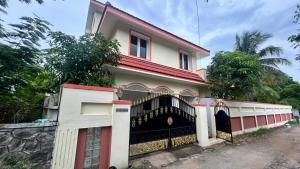 Royal Holiday Homes 4BHK premium Luxury Beach Villa, Uthandi