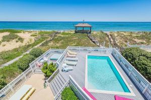 Beach Royalty K1010 - The Ultimate Oceanfront Vacation Home, Elevator, Pool, Hot Tub!