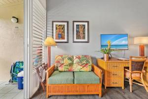Napili Shores D227 · NS D227 OceanFront Resort w Pool