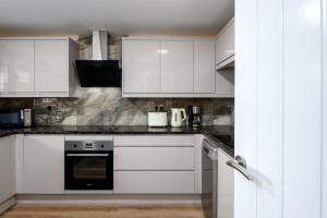 GuestReady - Charming 3-Bedroom London Retreat