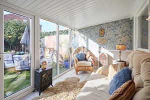 Host & Stay - The Cheeky Squirrel