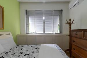 BAR201| Apartamento em Ipanema à 500m da praia