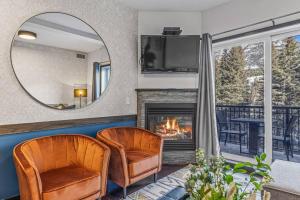 Amazing Views 1BR Condo with Hot Tub and Pool