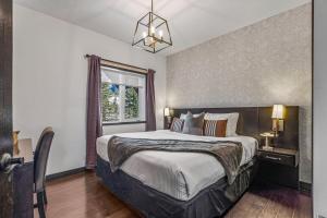 Amazing Views 1BR Condo with Hot Tub and Pool