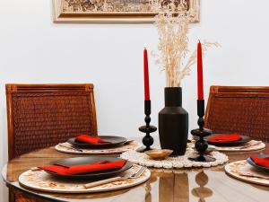 Friends Loft with Terrace & River View Old Town