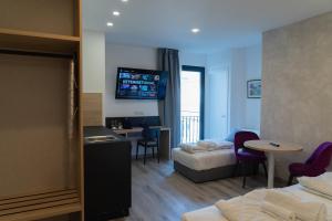 Lake & More Suite Hotel