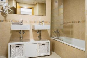 NOMADIA en MITJANA SQUARE