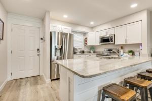 Orange Beach Condo with Shared Pool and Views!