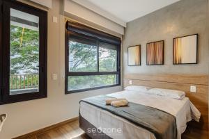 Studio em prédio c piscina no Campo Belo HMC0320