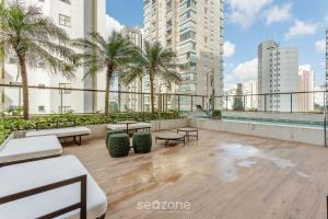 Studio em prédio c piscina no Campo Belo HMC0320