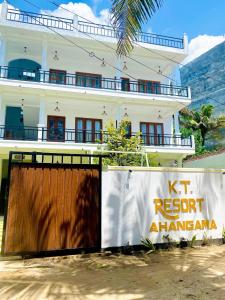 K T Resort - Ahangama