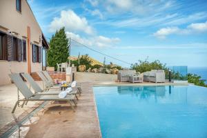 Villa Azuria con Piscina Privata Vista Mare