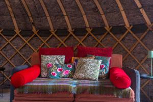 Giant Yurt Sleeping 8 with Spa, Catering, Walled Gardens, Nature Reserve, Free Parking