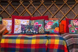 Giant Yurt Sleeping 8 with Spa, Catering, Walled Gardens, Nature Reserve, Free Parking