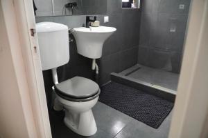 Cabana de la râu! Ciubăr aero hidro masaj