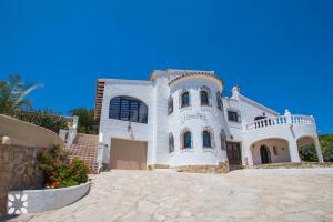 Villa Albatros by Abahana Villas