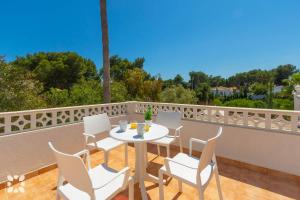 Villa Del Mar by Abahana Villas