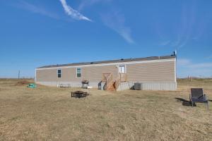 Secluded El Reno Retreat with Private Fishing Lake!