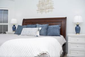 The Perfect Getaway & Bunkhouse Casita with Heated Pool & Epic Game Room