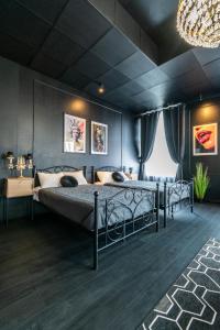 Apartments24 Black 1903