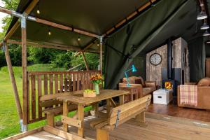 Hebog Glamping Lodge