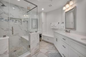 St. Simons Grand #305