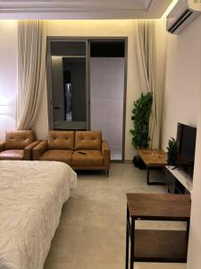 شقق الياقوت