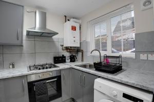 Luxury 2-Bedroom Home 10 Minutes from Birmingham City Centre