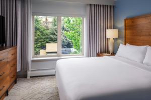 Sheraton Lakeside Terrace Villas at Mountain Vista, Avon, Vail Valley