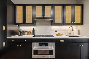 Freeman 1101 by Rove Travel - Studio with Shared Amenities