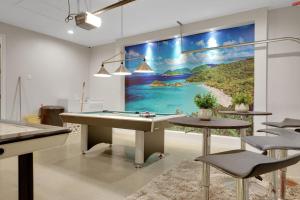 Family Escape - Pool Games & Dog-Friendly