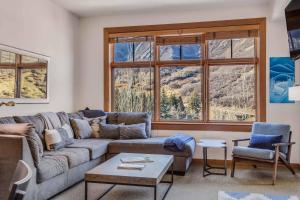 Capitol Peak Lodge 3417 by Snowmass Mountain Lodging