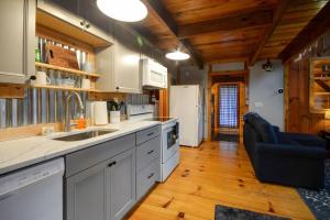 Hot Tub Arcade WiFi Whispering Winds RRG