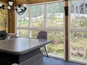 Cozy Forest Hideaway with Hot Tub
