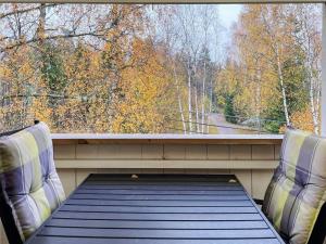 Cozy Forest Hideaway with Hot Tub