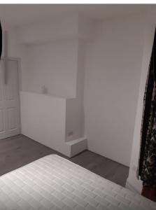 The Wellington Hotel & Holiday Flats