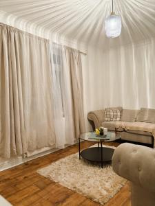 Cosy & Convenient 1 Bed House