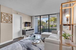 Centrally Located 2 BED in the Heart of NMB