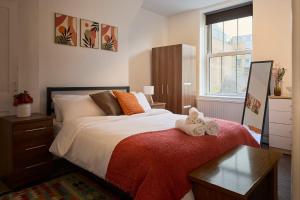 Camden & Kings Cross Family Corner Flat Sleeps 6