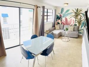 The Blue Breeze - Parking included