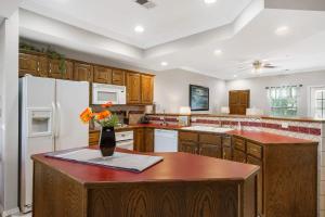 Legacy Walk-In - Golf Views in Great Location