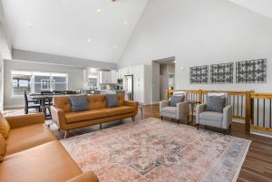 Ingallview at Branson Cove Indoor Pool